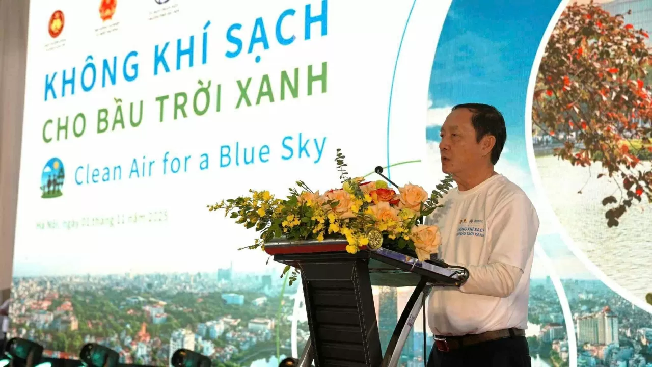 Clean Air for a Blue Sky: United Action for the Future Clean Air for a Blue Sky: United Action for the Future
