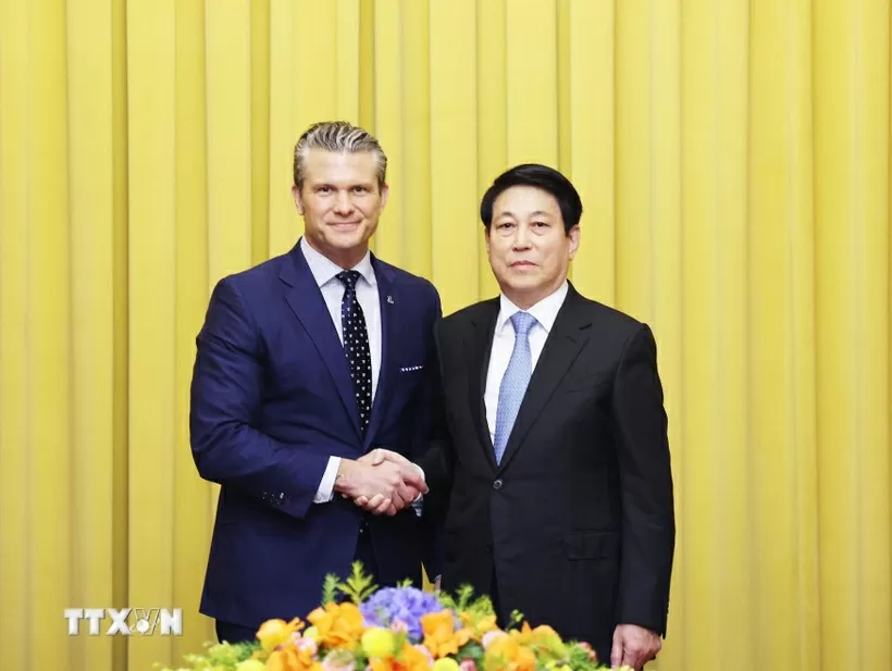 Chủ tịch nước Lương Cường tiếp Bộ trưởng Bộ Chiến tranh Hoa Kỳ