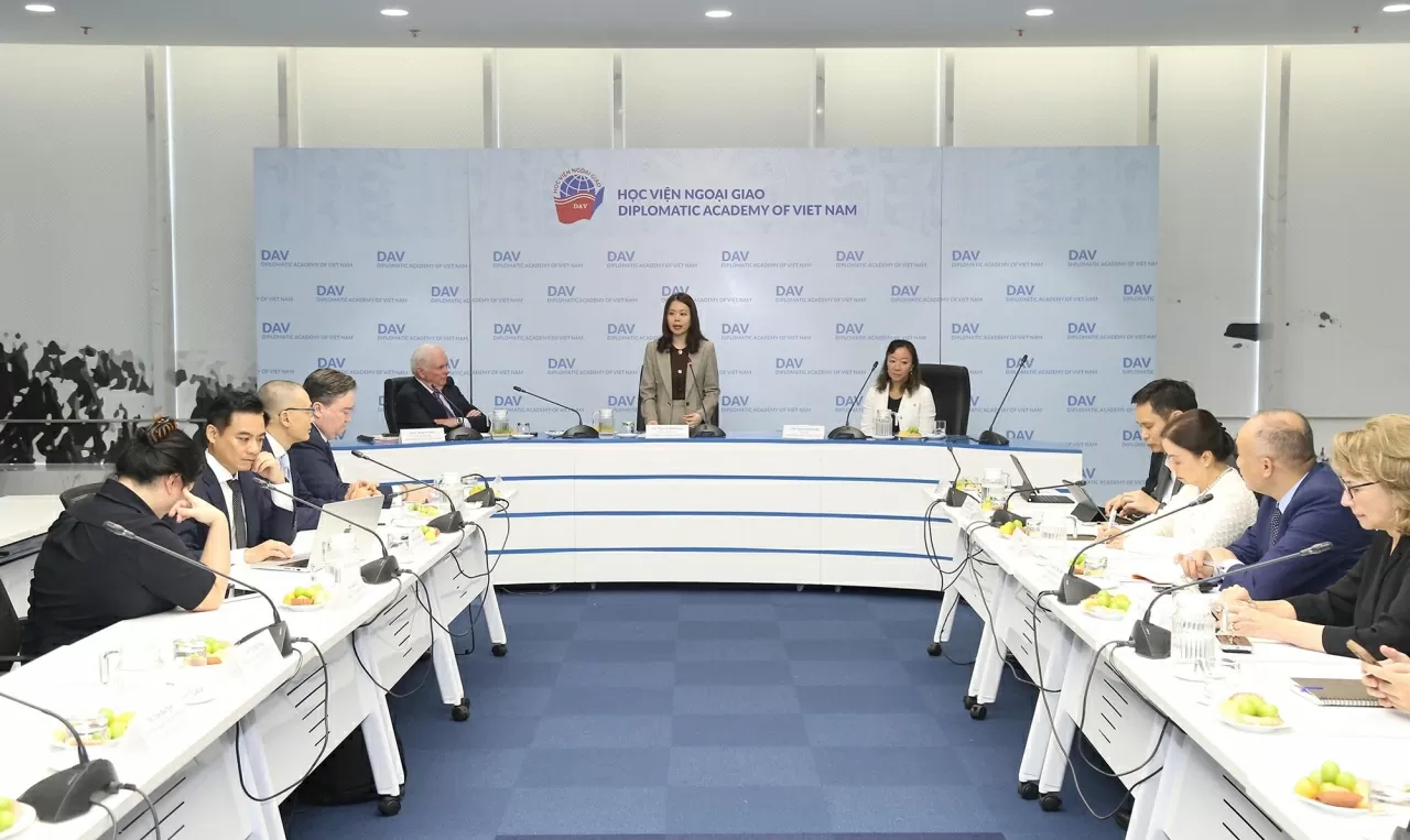 Promoting Vietnam- U.S. cooperation in education, science and technology: Deputy FM Nguyen Minh Hang