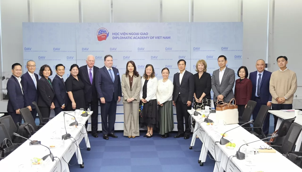 Promoting Vietnam- U.S. cooperation in education, science and technology: Deputy FM Nguyen Minh Hang