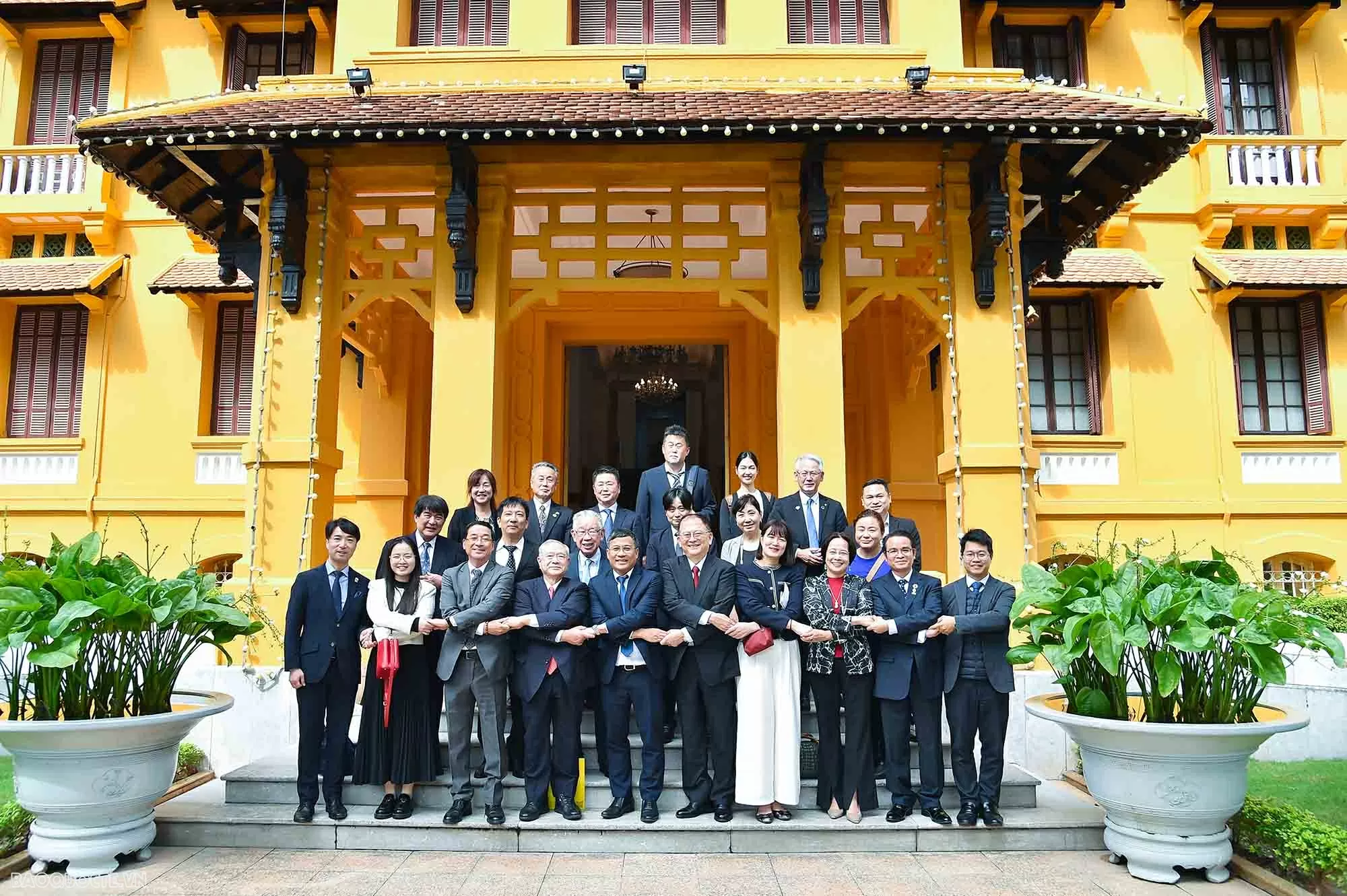 Promoting Vietnam-Japan cooperation through the Kansai friendship bridge: Permanent Deputy Minister Promoting Vietnam-Japan cooperation through the Kansai friendship bridge: Permanent Deputy Minister