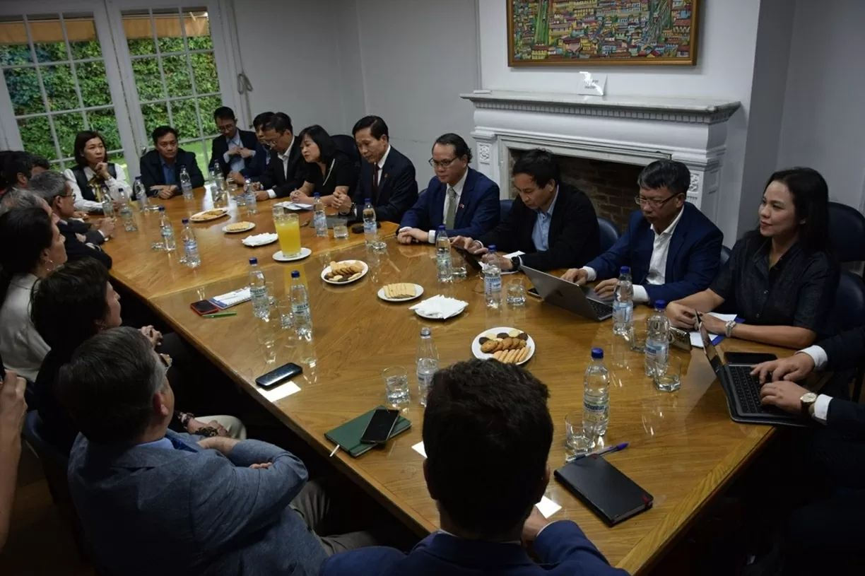 Ho Chi Minh National Academy of Politics and University of Chile deepen friendship and cooperation