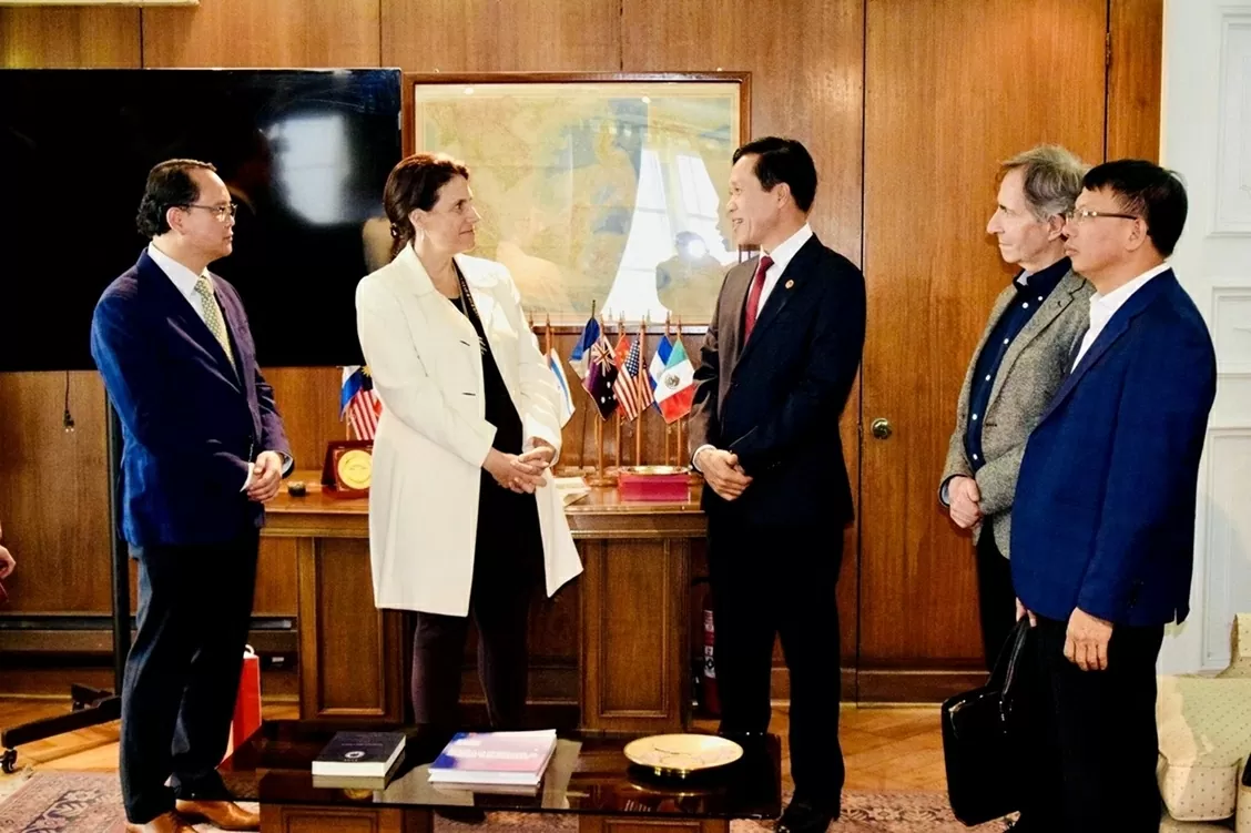 Ho Chi Minh National Academy of Politics and University of Chile deepen friendship and cooperation Ho Chi Minh National Academy of Politics and University of Chile deepen friendship and cooperation