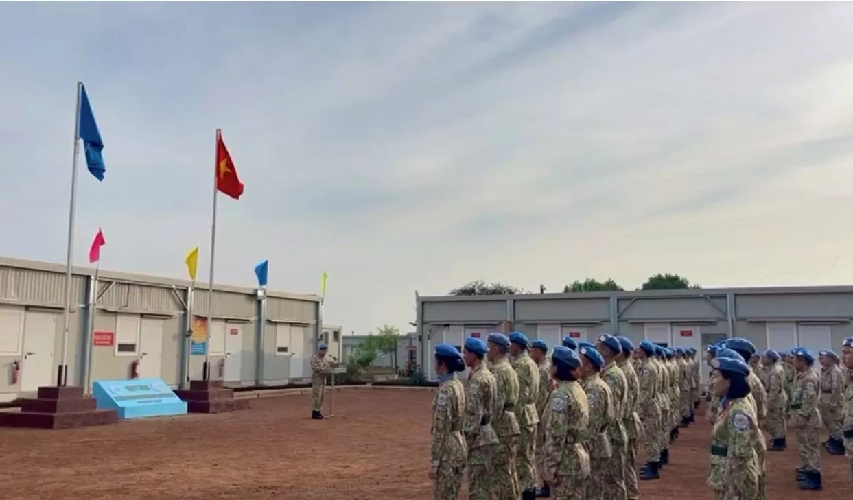 The sacred Flag-Raising moment of Vietnam's UN peacekeepers