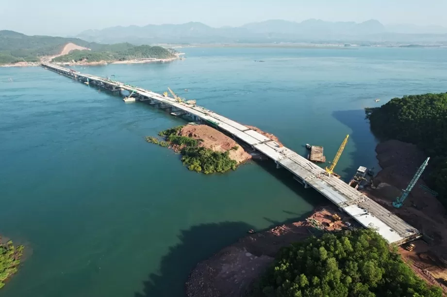 Quang Ninh becomes a centrally governed city: Opening new opportunities for northern growth