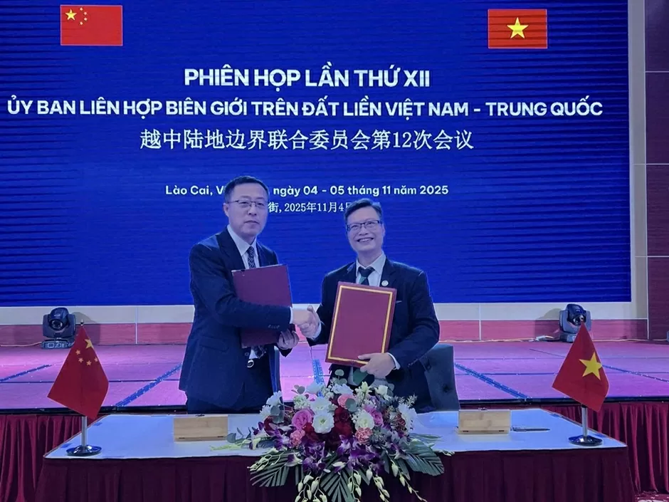 Vietnam and China convene 12th Land Border Joint Committee session in Lao Cai Vietnam and China convene 12th Land Border Joint Committee session in Lao Cai