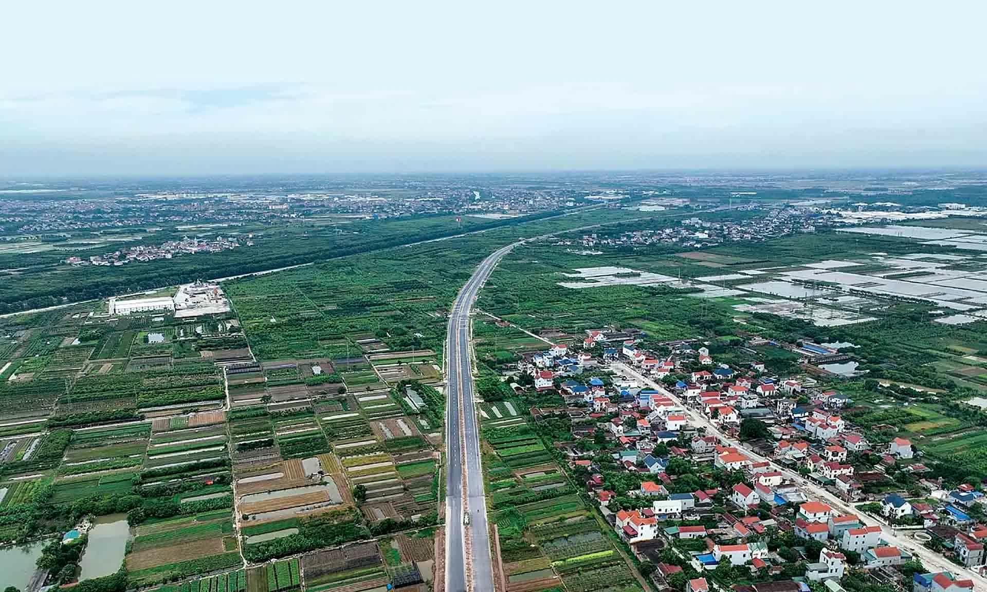 Over 6 billion USD in investment poured into Hung Yen in the first 8 months of 2025: A new signal of growth