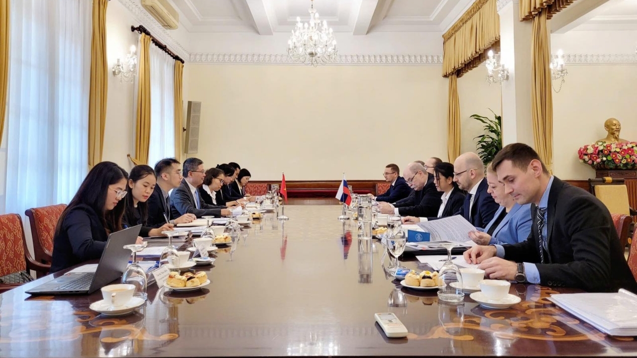 Vietnam, Russia hold 12th Consular consultation: Comprehensive and substantive