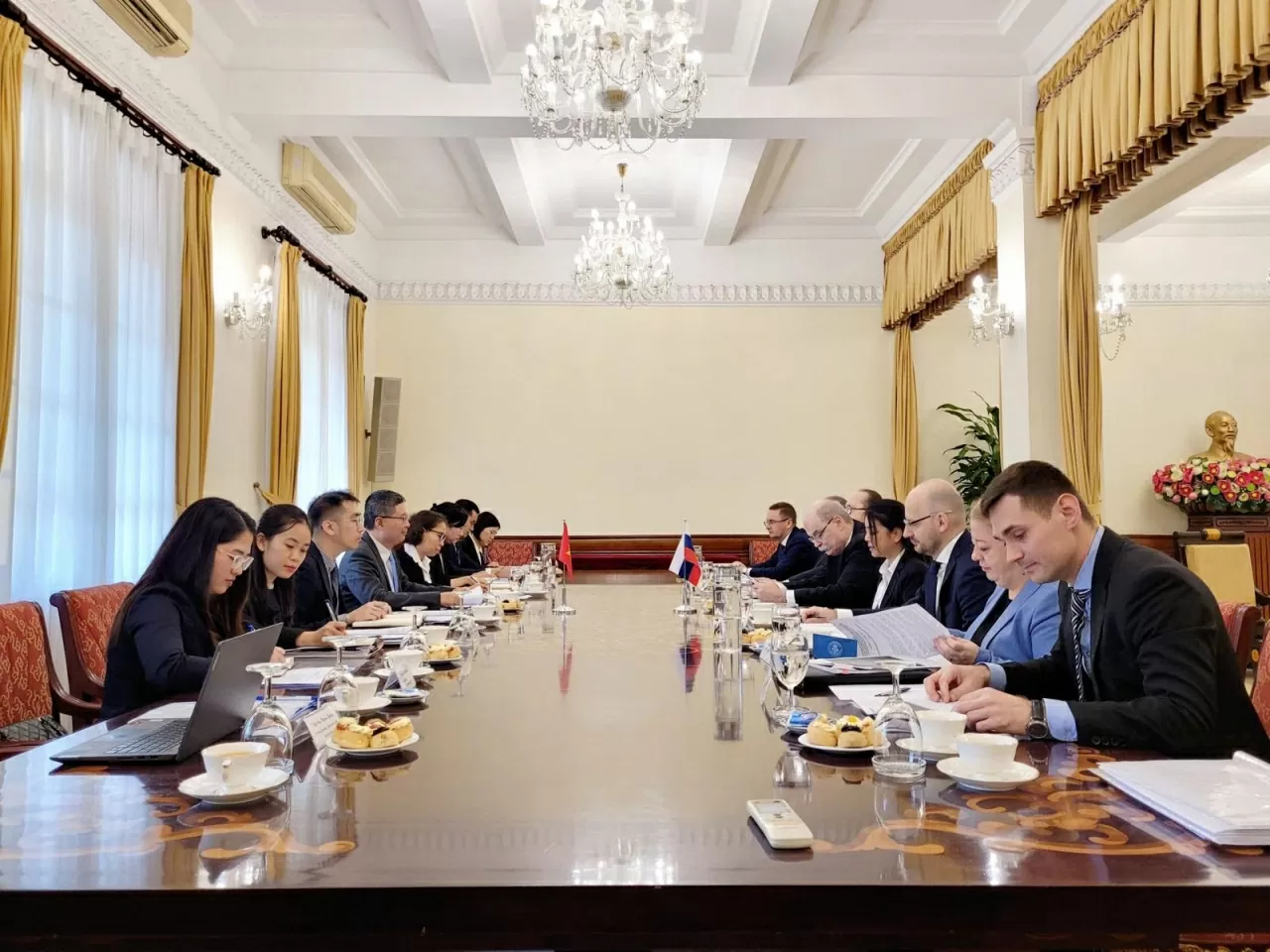 Vietnam, Russia hold 12th Consular consultation: Comprehensive and substantive