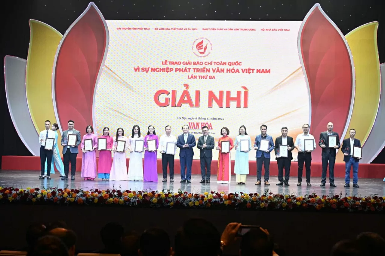 The World and Vietnam Report wins 3rd Prize at the National Press Awards 'For the Development of Vietnamese Culture' 2025 The World and Vietnam Report wins 3rd Prize at the National Press Awards 'For the Development of Vietnamese Culture' 2025