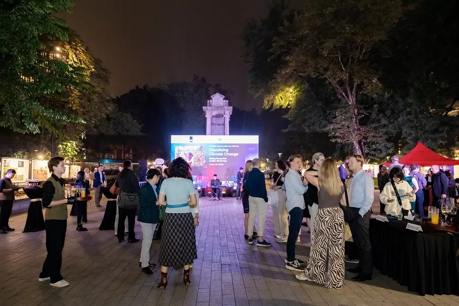 Exhibition tells stories of climate change through the lens of visual storytellers