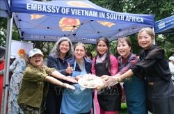 Vietnamese cuisine captivates international friends in South Africa