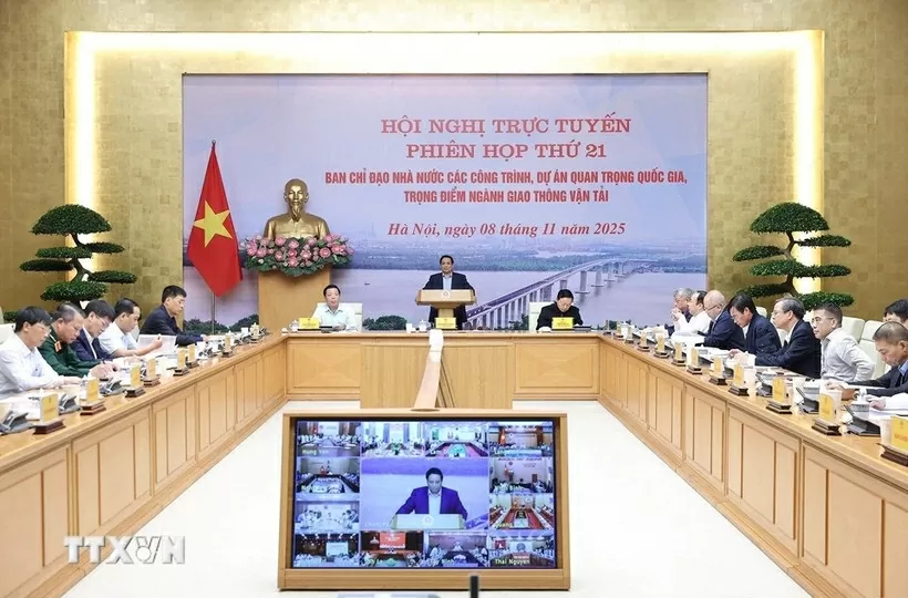 Entire Cao Bang - Ca Mau expressway must be inaugurated on December 19: Prime Minister