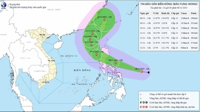 Typhoon Fung-Wong forecast to move unusually, unlikely to affect Vietnam