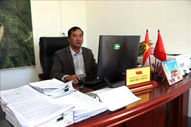 Tran Van Chung, Chairman of the People’s Committee of Lung Cu commune. (Photo: VNA)