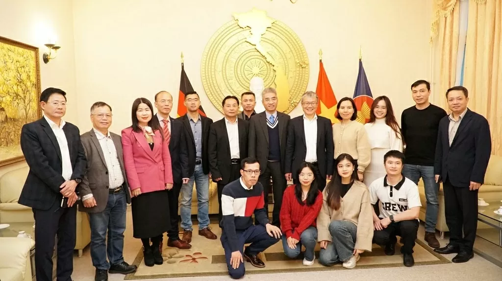 Overseas Vietnamese community in Germany contribute ideas to Draft Documents for the 14th National Party Congress Overseas Vietnamese community in Germany contribute ideas to Draft Documents for the 14th National Party Congress
