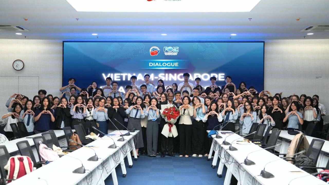 Ambassador of Singapore’s special affection for Vietnamese youth