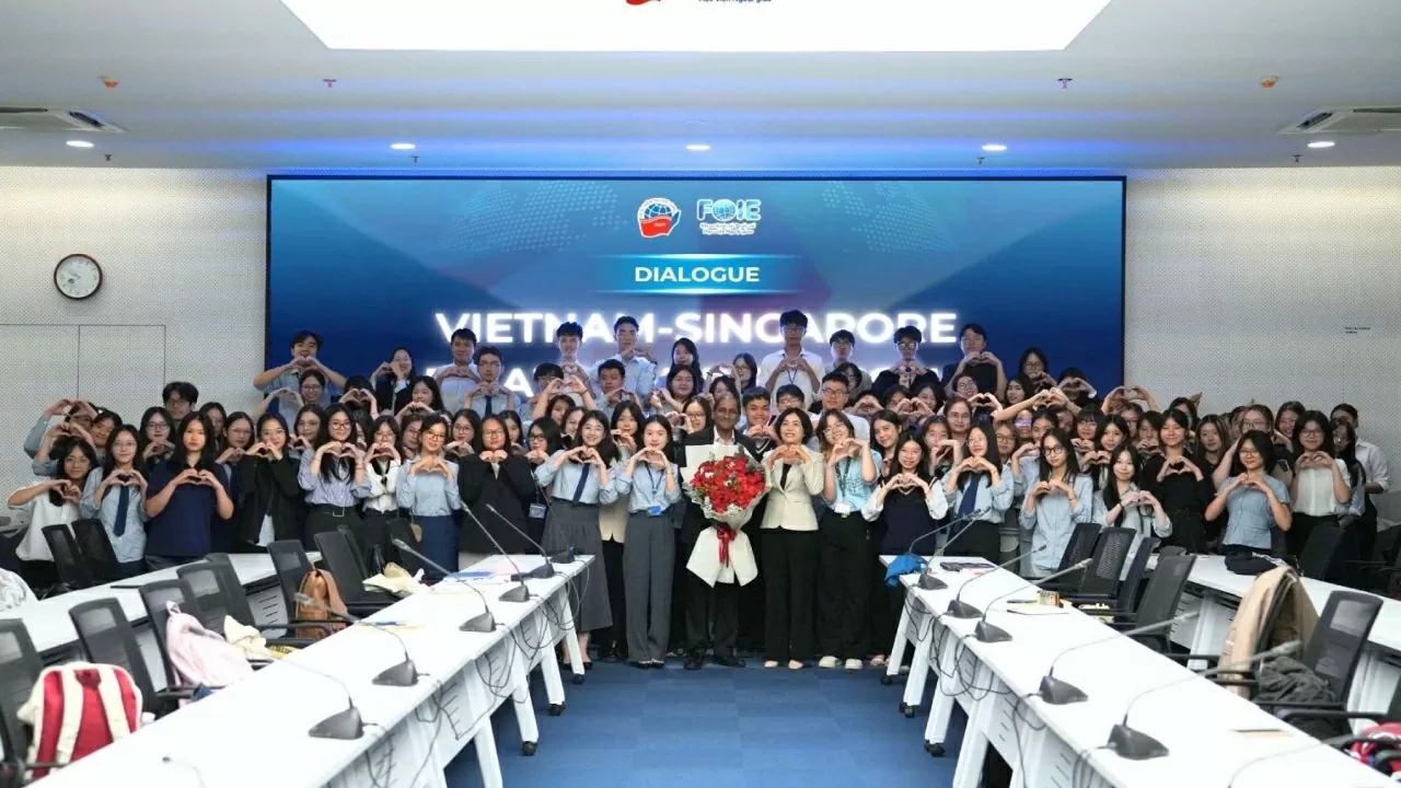 Ambassador of Singapore’s special affection for Vietnamese youth