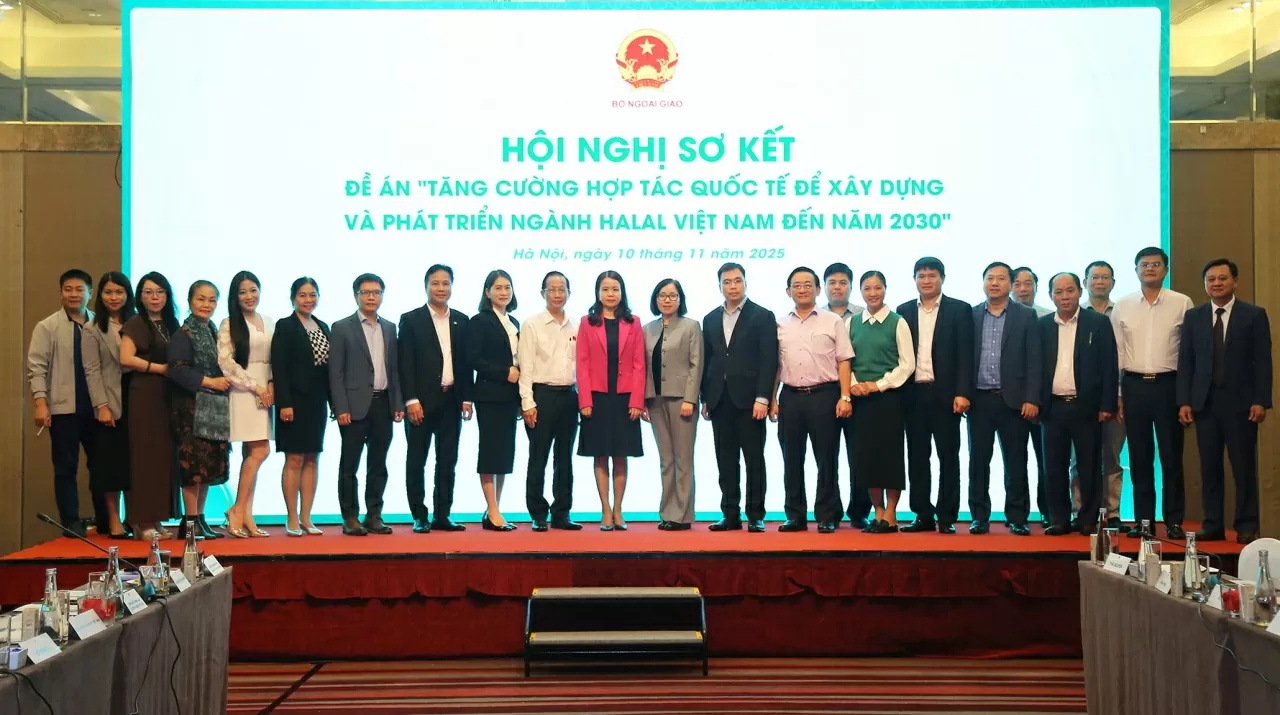 Conference: Towards building a comprehensive and professional Halal ecosystem Conference: Towards building a comprehensive and professional Halal ecosystem