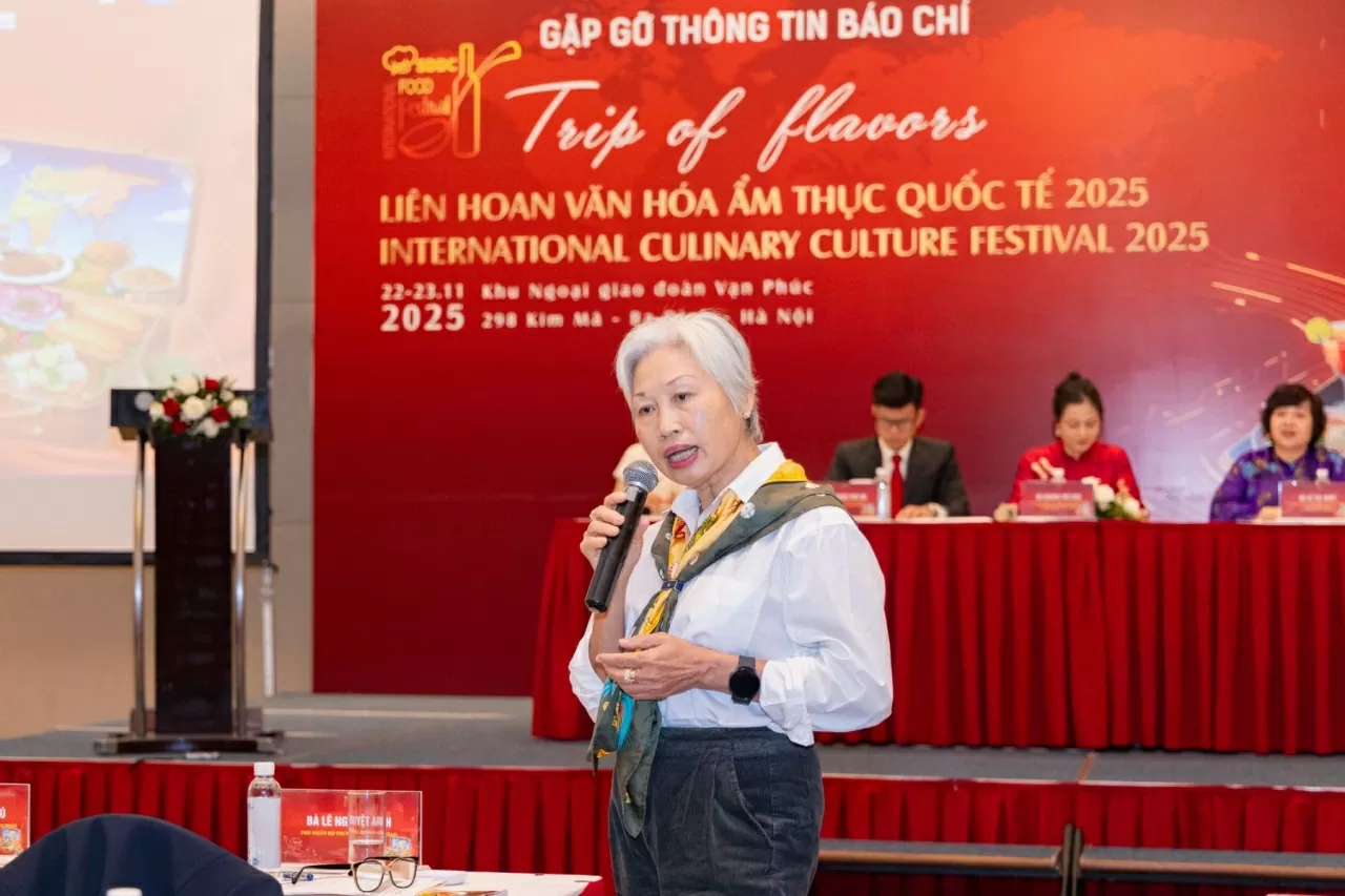 Bà Lê Nguyệt Anh, Phu nhân Bộ trưởng Ngoại giao nhấn mạnh, Việt Nam mong muốn bày tỏ sự trân trọng và thân tình với các vị khách quốc tế và trong nước thông qua Liên hoan Ẩm thực quốc tế 2025. (Nguồn: BTC)