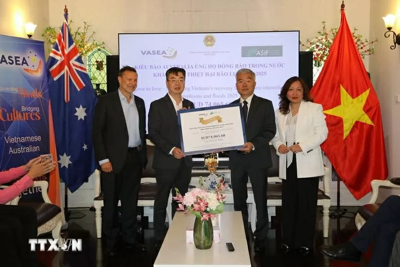 Vietnamese in Australia support flood victims with 1.25 billion VND Vietnamese in Australia support flood victims with 1.25 billion VND