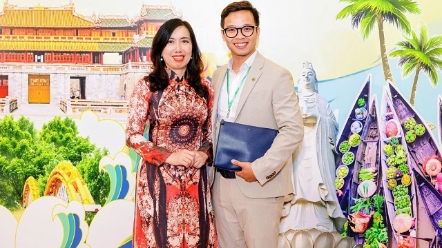 Building mechanisms, environment, and trust for Overseas Vietnamese intellectuals and entrepreneurs: Associate Professor