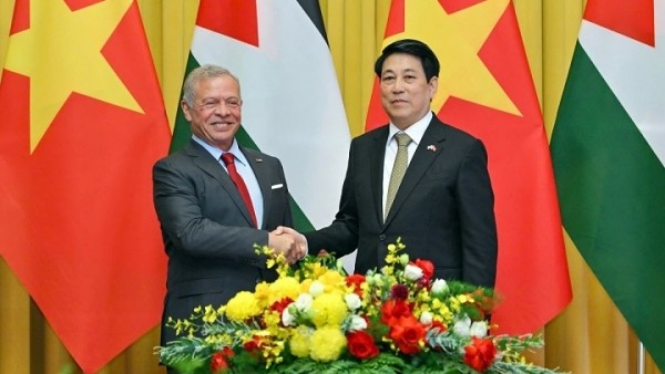 President Luong Cuong and King of Jordan hold talks to promote cooperation in key areas