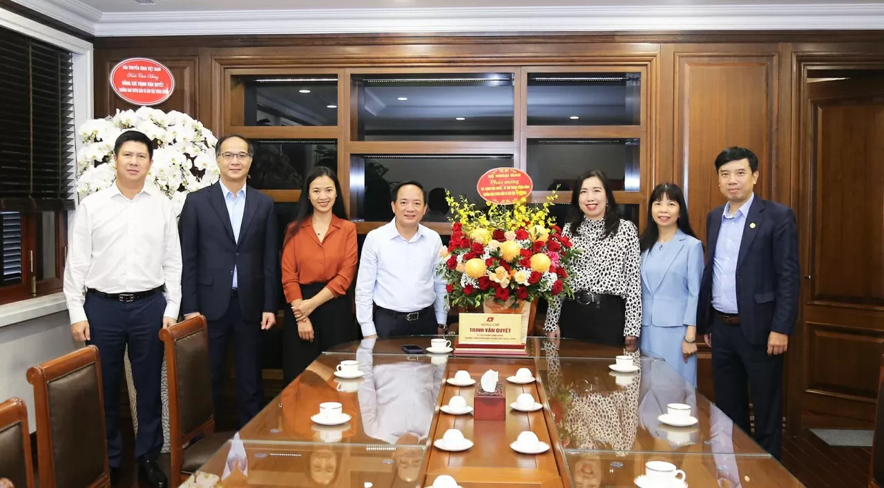 Congratulations extended to new Head of the Commission for Information, Education and Mass Mobilisation Trinh Van Quyet