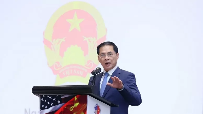 Deputy PM calls on the U.S. business community to continue expanding investment and long-term presence in Vietnam