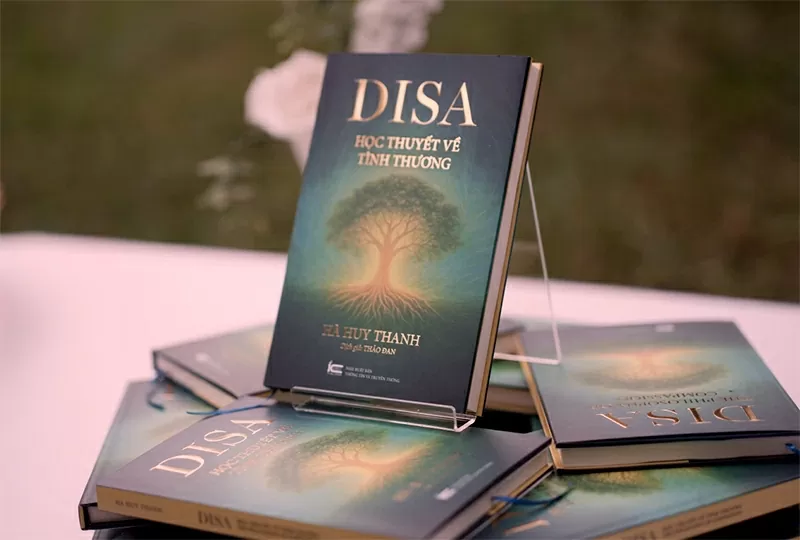 The book “DISA – The Doctrine of Compassion” by Hà Huy Thanh (Photographer: Lukas Vrtilek và Photo Credit: DISA).