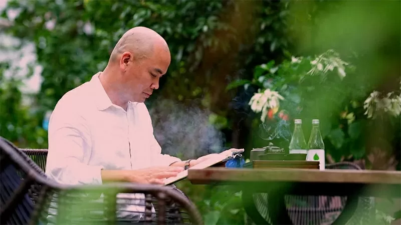 Author Hà Huy Thanh – Author of the book “DISSA – The Doctrine of Compassion” (Photographer: Lukas Vrtilek, Photo Credit: Disa).