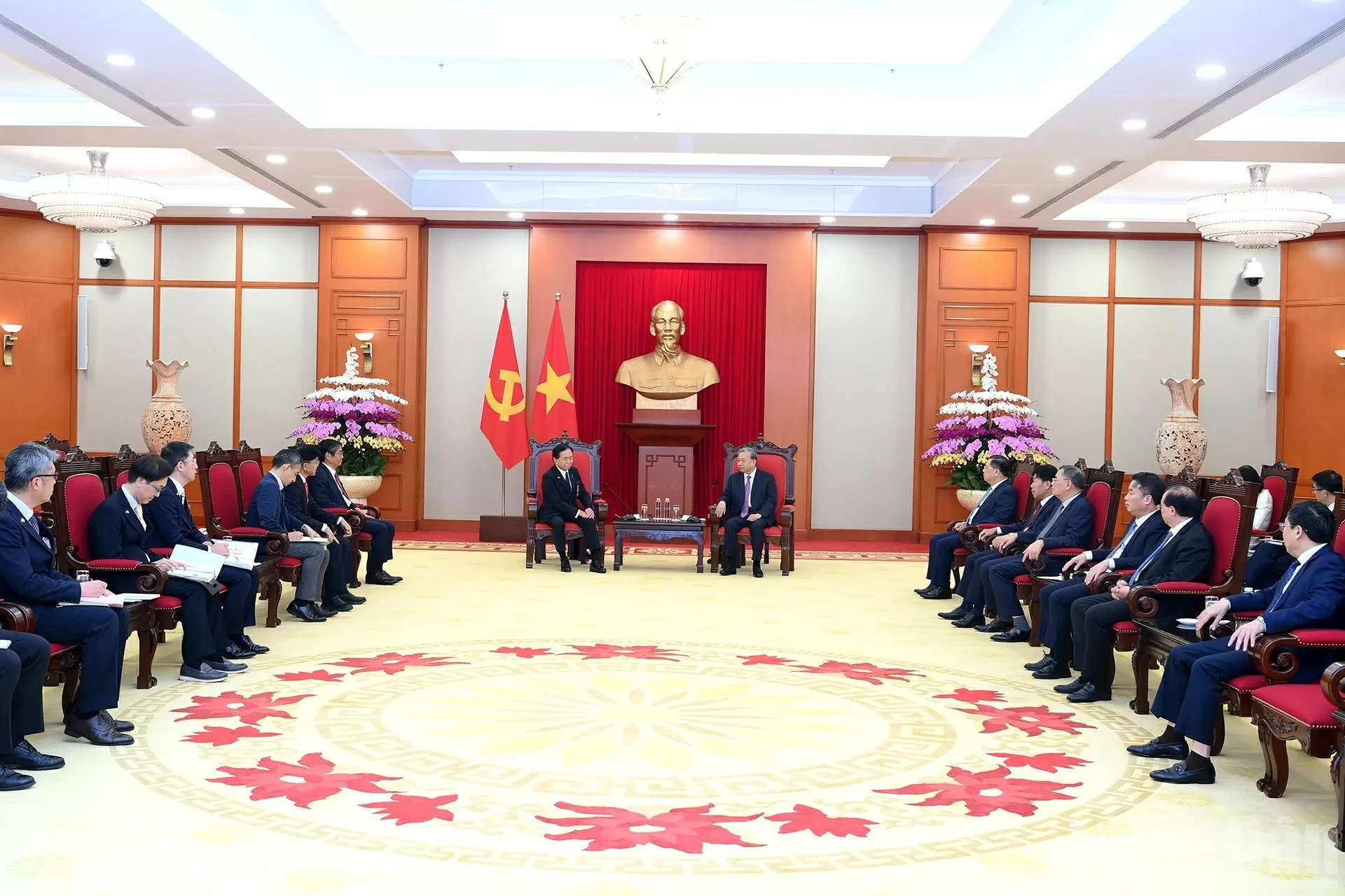 General Secretary To Lam receives Kanagawa Governor Kuroiwa Yuji