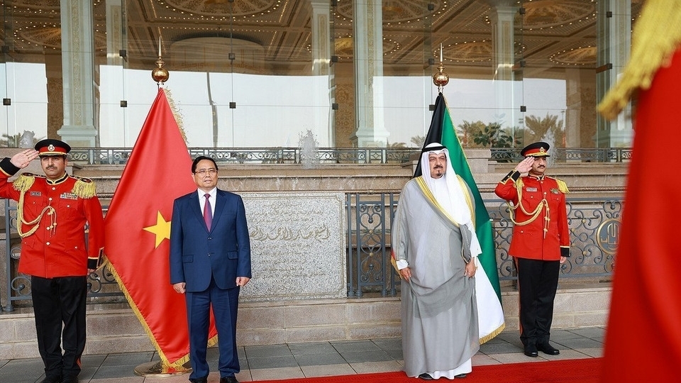 Welcome ceremony held for Prime Minister Pham Minh Chinh in Kuwait