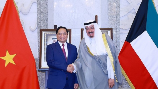 Vietnam, Kuwait PMs commit to unlocking cooperation potential under newly upgraded Strategic Partnership