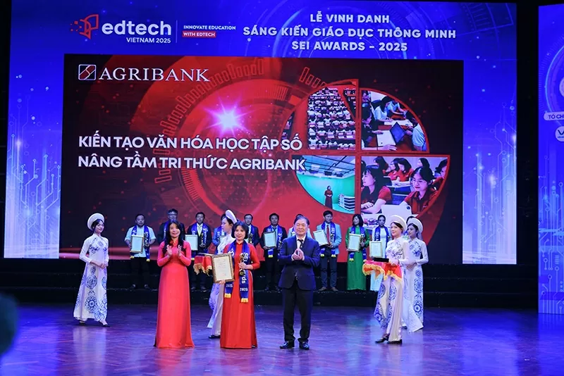Agribank makes its mark at the Smart Education Initiative - SEI Awards 2025