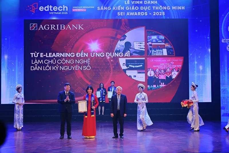 Agribank makes its mark at the Smart Education Initiative - SEI Awards 2025