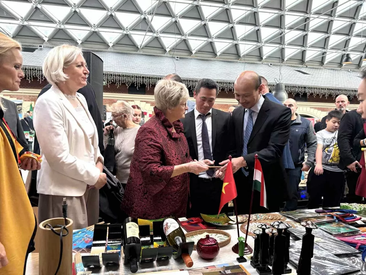 2025 Charity Fair: Vietnam's compassionate and community-responsible image