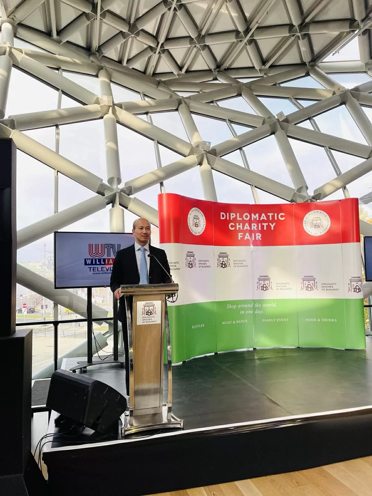 2025 Charity Fair: Vietnam's compassionate and community-responsible image 2025 Charity Fair: Vietnam's compassionate and community-responsible image