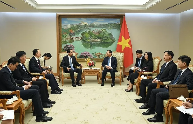 Deputy PM Bui Thanh Son receives Chinese Ambassador He Wei to prepare for Bilateral Cooperation Committee meeting