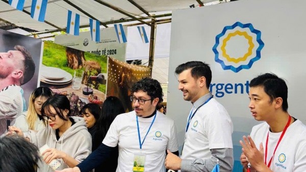 The International Culinary Culture Festival brings Vietnam-Argentina people closer together: Argentine Ambassador