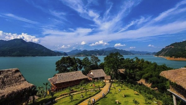 Phu Tho strives to unlock the priceless potential of Hoa Binh Lake tourist area