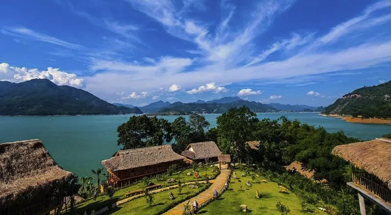 Phu Tho strives to unlock the priceless potential of Hoa Binh Lake tourist area