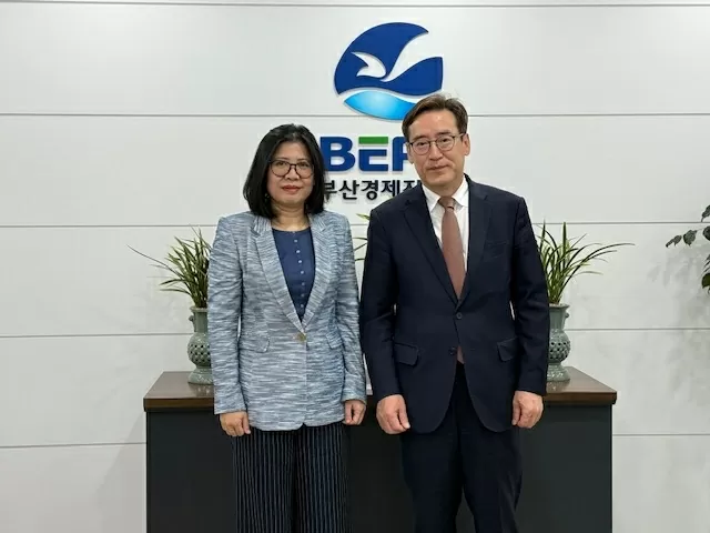 Vietnam Consul General in Busan meets with Director of Busan Economic Promotion Agency Vietnam Consul General in Busan meets with Director of Busan Economic Promotion Agency