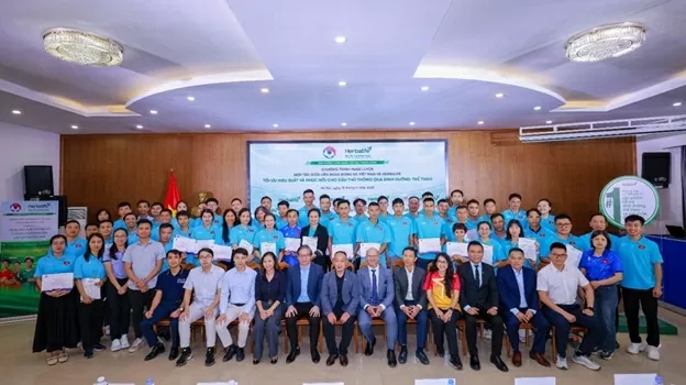 Herbalife Vietnam collaborated with VFF to organize advanced sports nutrition training for coaches and football players