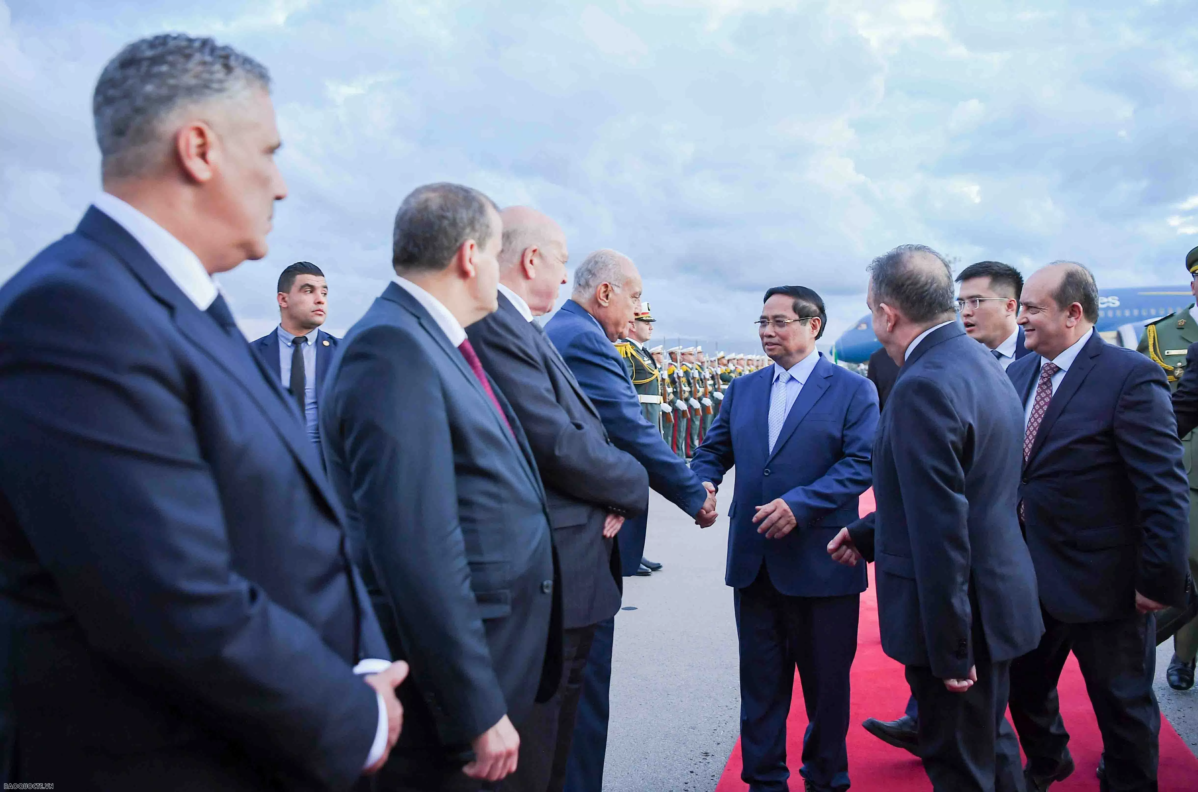Welcome ceremony held for Prime Minister Pham Minh Chinh and spouse in Algeria Welcome ceremony held for Prime Minister Pham Minh Chinh and spouse in Algeria