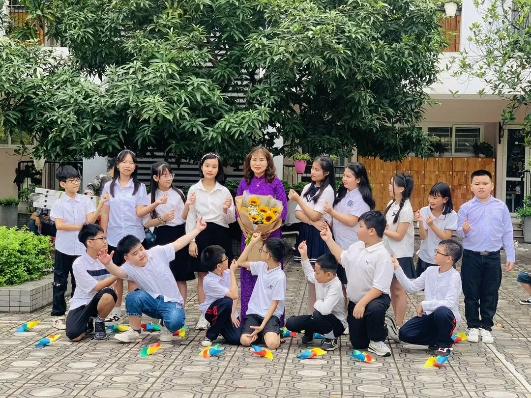 Dr. Trinh Le Anh: Teachers must ignite the flame to shape individuals who will master the future Dr. Trinh Le Anh: Teachers must ignite the flame to shape individuals who will master the future