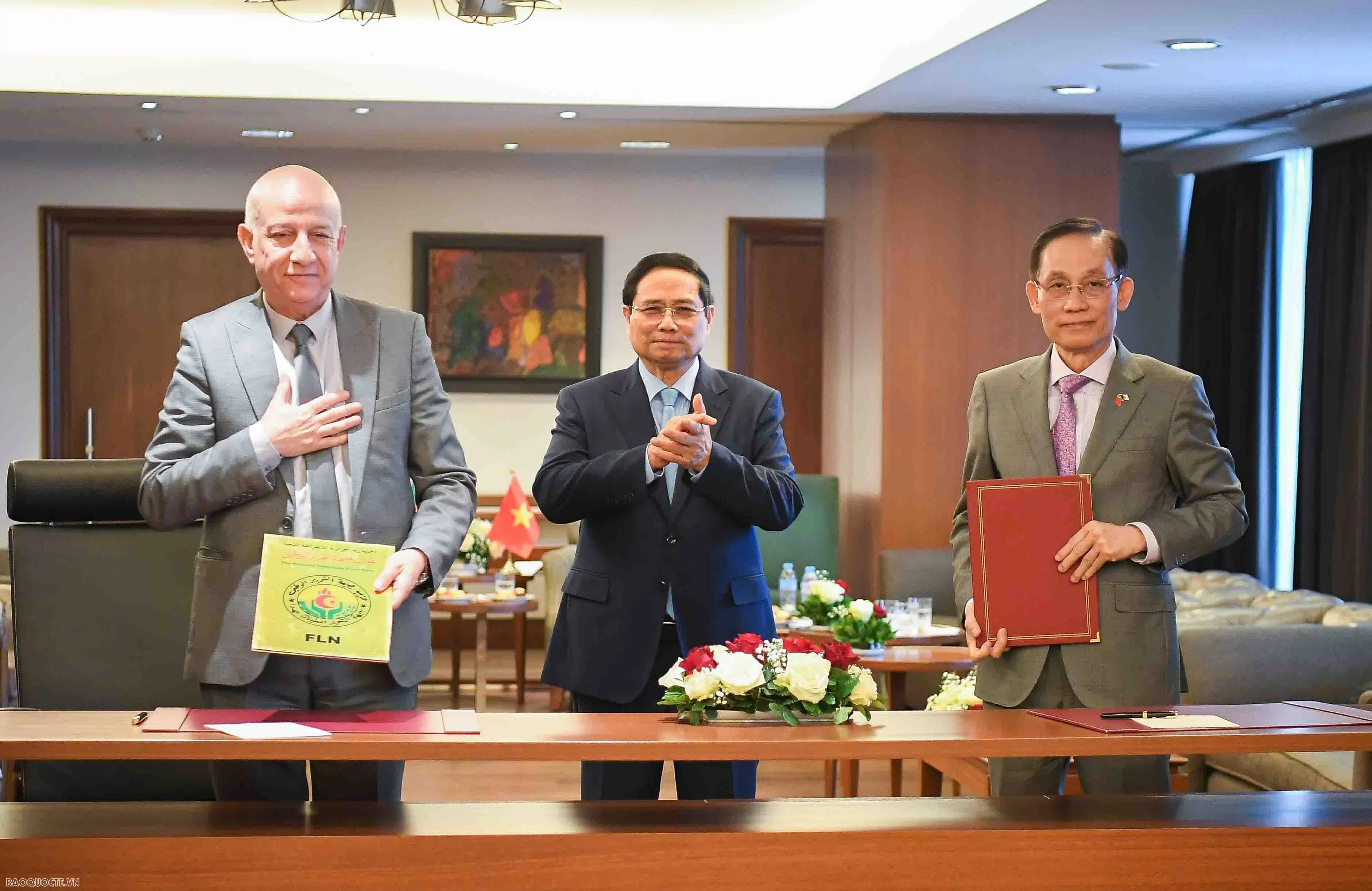 Prime Minister recevies Secretary-General of Algeria’s National Liberation Front