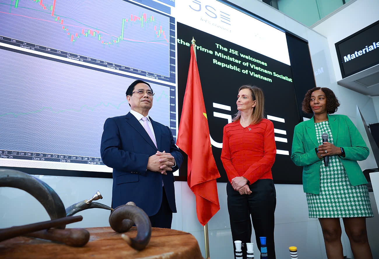 Prime Minister Pham Minh Chinh visits Africa's Largest Stock Exchange Prime Minister Pham Minh Chinh visits Africa's Largest Stock Exchange