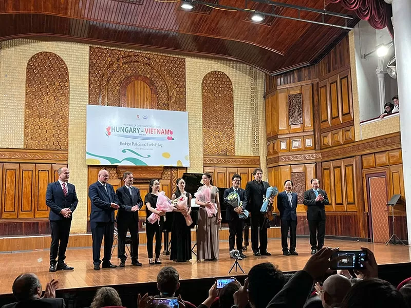 Musical Diplomacy: When melodies connect cultures Musical Diplomacy: When melodies connect cultures