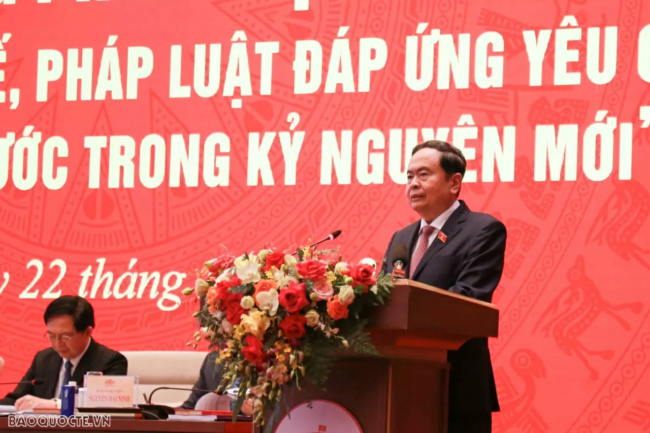 National Assembly Standing Committee hosts first legal construction forum